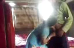 XXX एक दोन risers दोन मित्र