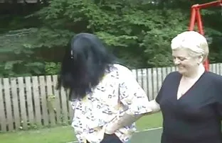 XXX भाऊ fucked त्याची बहीण पालकांना बेड