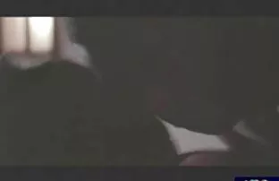 XXX 18 वर्षीय मुलगी masturbating सह एक अवाढव्य कृत्रिम लंड