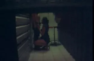 XXX रशियन तरुण अगं मध्ये संभोग कला शाळा