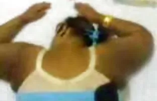 XXX सौंदर्य दिले तिच्या माणूस एक नमुना त्याचे सदस्य.