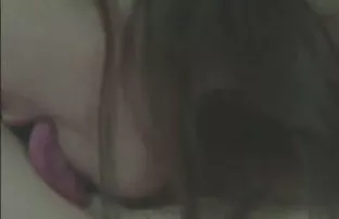 XXX माणूस Fucks गुदद्वारासंबंधीचा एक रशियन खूप लोकांना झवणारी बाई