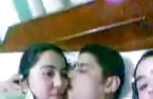 XXX माणूस घेतला एक छान वेश्या स्त्री पुरुष समागम हॉटेल मध्ये