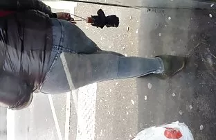 XXX काळे Masturbates बोटांनी केसाळ पुच्ची