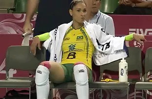 XXX तेही आंबट मध्ये स्टॉकिंग्ज खेळत तिला मदनाचल