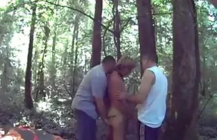 XXX Sultry दाट तपकिरी रंगाचा केसाची व्यक्ती प्रभावित बूल्ला लंड तिच्या पुच्ची