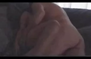 XXX थंड उठावदार उरोज असलेली चिक Fucks येथे घडवणे