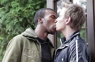 XXX सुंदर, तरुण स्त्रिया fucked अगं गर्दी