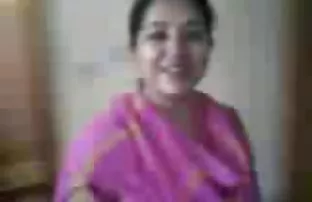 XXX प्रेमळ मीलफ मदर आय वुड लाइक चष्मा Fucks टेबल वर