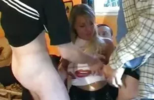 XXX स्त्री रोग तज्ञ पासून तरुण चिक fucked in the ass