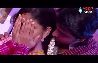 XXX Grudastaya कुत्री struts रॉड दोन्ही राहील