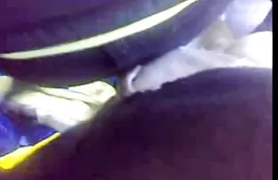 XXX सुंदर दाट तपकिरी रंगाचे केस सह Fucks बॉस हॉटेल