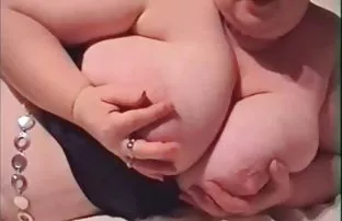 XXX रायडर whipped मध्ये आणि पूच्ची गांड नितंब