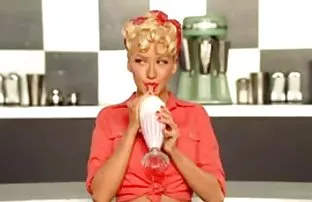 XXX सर्व राहील मध्ये Fucked सुंदर सोनेरी केस व गोरी त्वचा