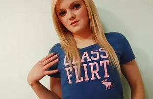 XXX माणूस Fucks two young maidens in पुच्ची